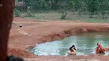 Indian village ladies cleaning pussy and ass