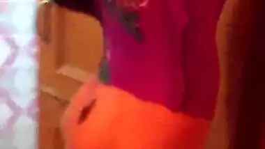 Desi gasti bhabhi in salwar showing everything