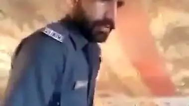 Pakistani Policeman Fucking shemale