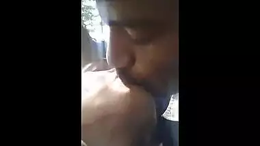 Desi village bhabhi outdoor sexy video