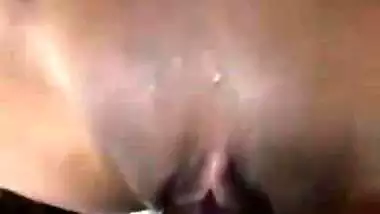 Kolkata sex video of 19-year-old girl moaning while fucking