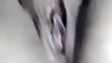 Today Exclusive- Horny Bhabhi Showing Her Boobs And Pussy On Video Call Part 1