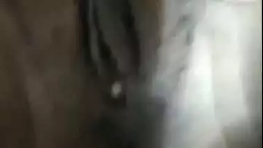 Cam girl Neha boob grope and pussy showing live show