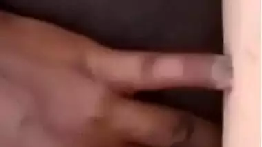 Today Exclusive-lankan Wife Showing Her Boobs And Pussy To Lover On Video Call
