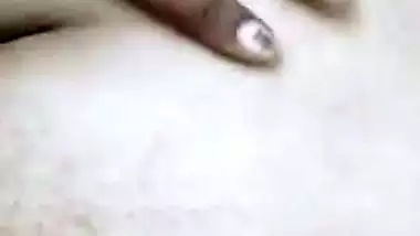 Shy Bangla Desi XXX housewife have illicit sex with her lover MMS