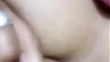 Today Exclusive- Desi Girl Showing Her Boobs On Video Call