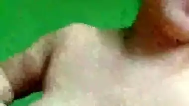 Desi MILF big Naked Boobs erect nipples and pink choot show to lover