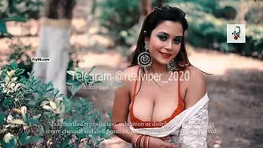 Big boobs model Rimpi sexy photoshoot