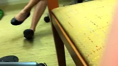 Candid sexy desi legs (Indian Goddess)