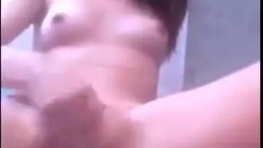 Solo sex clip of young Desi teen who actively fingers own XXX muff