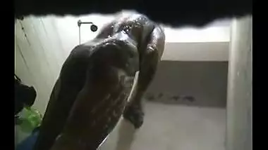 Desi College Girl Hot Bath MMS Video