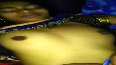 Village lady boobs fondling video