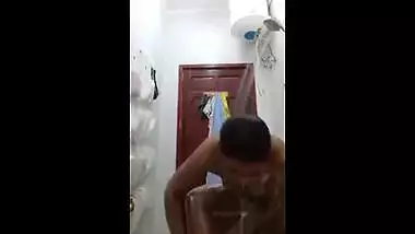 Nice-looking bhabhi makes a hot video for lover during the time that taking a baths
