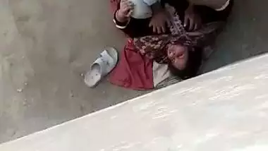 Sasur bahu xxx spy clip from Rajasthan