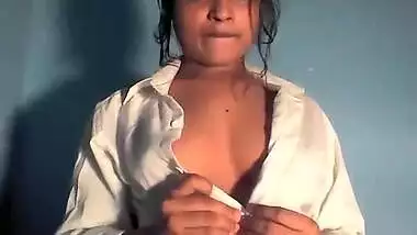 Cunning Desi XXX girl teases guys showing and hiding beautiful chest