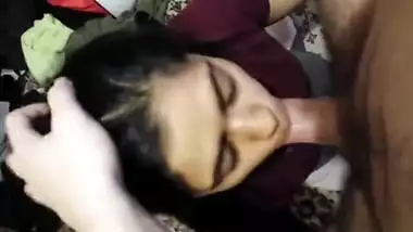 Cute Indian Airtel Call Center Girl Giving Blowjob