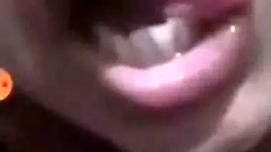 Today Exclusive-horny Desi Girl Showing Her Boobs And Pussy On Video Call Part 1