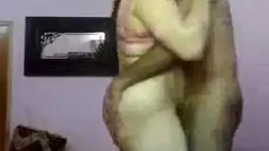 Punjabi aunty big boobs sucked by car driver