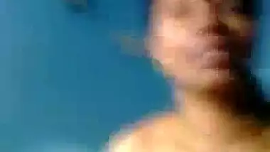 Tamil anni showing pundai secretly and blowjob