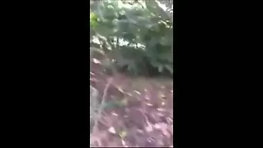 Maripuri college girl outdoor fucked by lover in college picnic