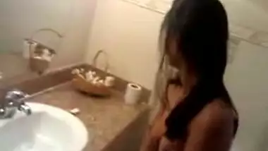 Indian with pierced navel feels comfortable