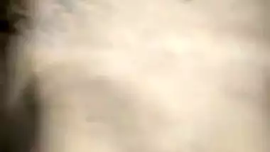 Item exposing 