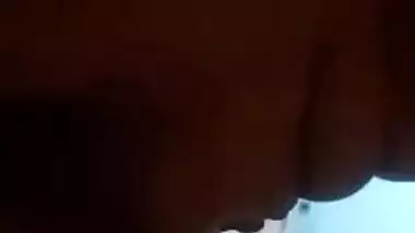XXX bathroom sex video guarantees a good sexual arousal feel
