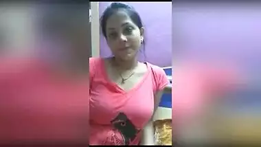 Raat ke Time Biwi Garam Lekin Pati NARAM