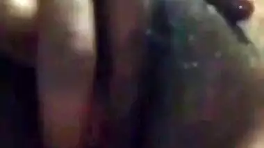 Dehati Nude Desi housewife in bathroom video