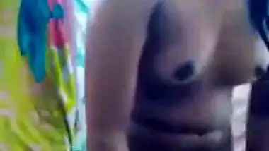 Village beauty bathing nude outdoor sex MMS