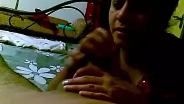 Biwi ki mast blowjob