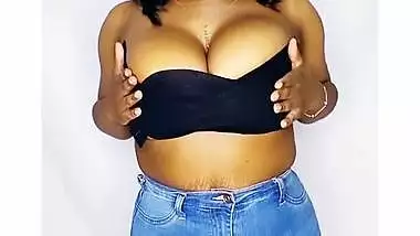 Big Natural Boobs How Its Looks Hot