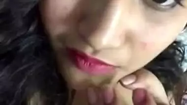 Sexy paki babe nude selfie