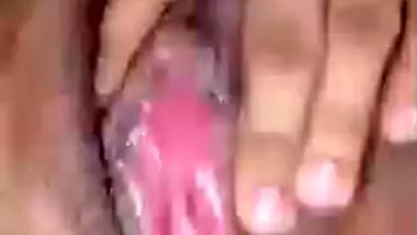 Bangladeshi beautiful unsatisfied Bhabhi nude MMS