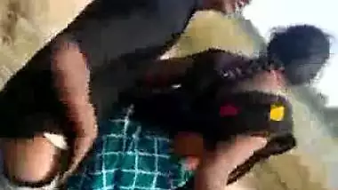 Desi Bhabhi Giving Blowjob & Fucked Doggy on Bike Outdoor