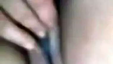 Today Exclusive -sexy Desi Bhabhi Shows Her Boobs And Pussy