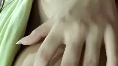 Girlfriend solid boobs showing new desi sex chat