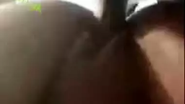 Sexy XXX woman shows off boobs and has sex with Desi neighbour MMS